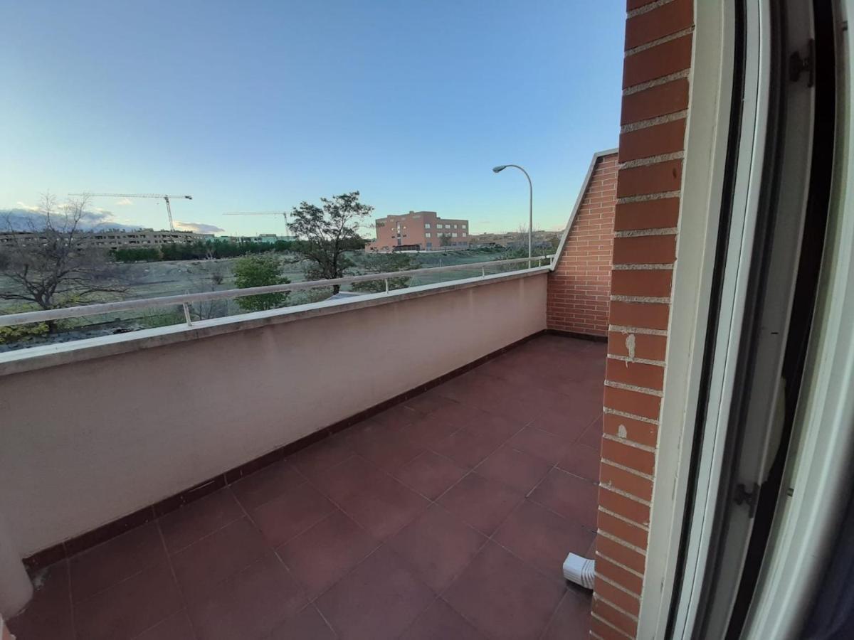 Chalet Avila Rooms Madrid Exterior photo